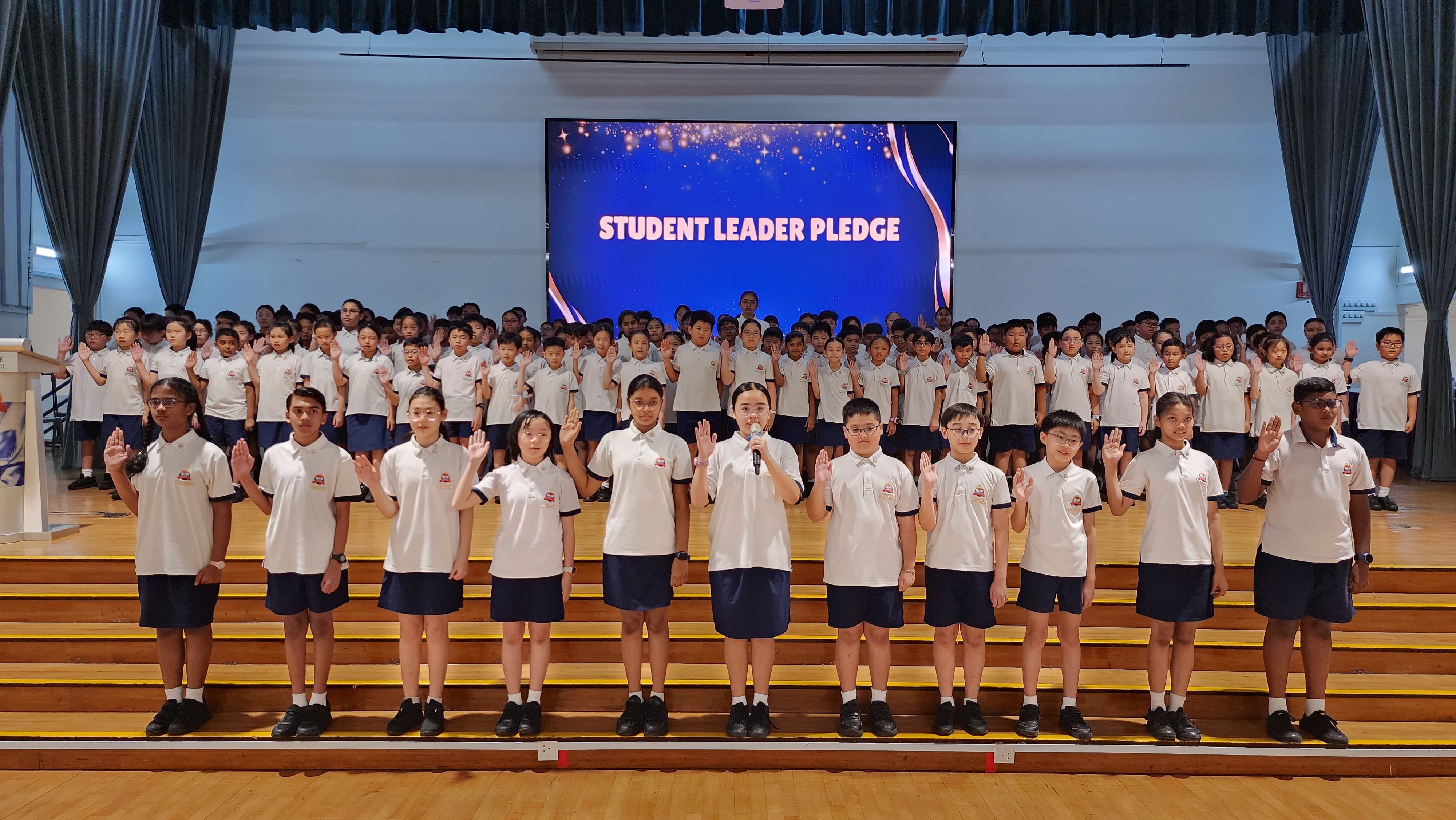 Photo of TVPS Student leaders taking their Student Leader Pledge.